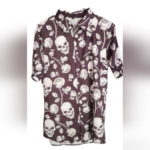 Skull & Roses Button Down Size Small